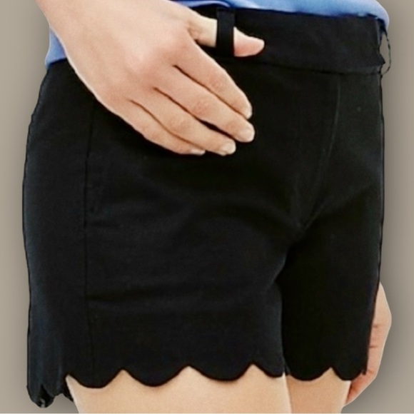 J. Crew ‘4” Linen-Cotton Scalloped Hem Short’ in Black Size 0 - Picture 3 of 16